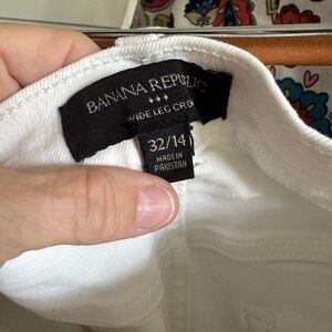 Banana Republic Cream Wide Leg Cropped Trousers